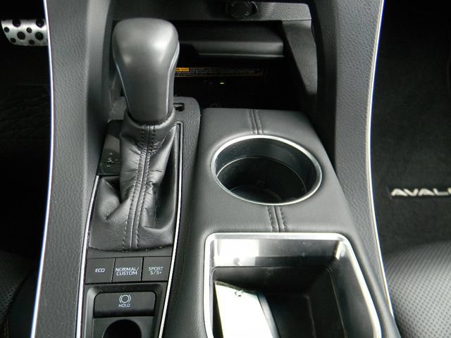 Used 2019 Toyota Avalon Touring w/ All Weather Liner Package FWD image 18