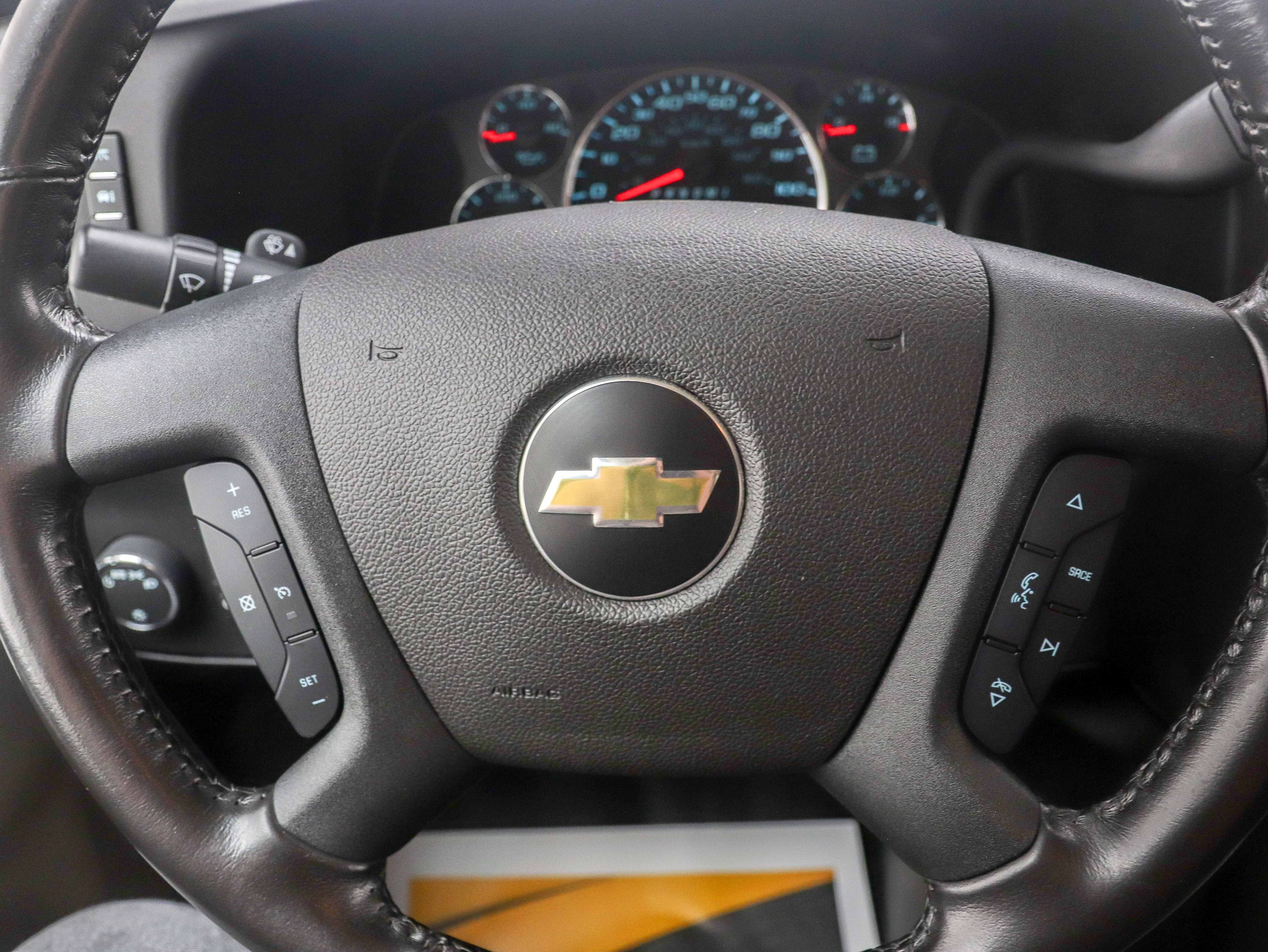 Used 2020 Chevrolet Express 3500 LS RWD image 18