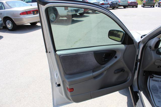 Used 2001 Chevrolet Malibu V6 FWD image 11
