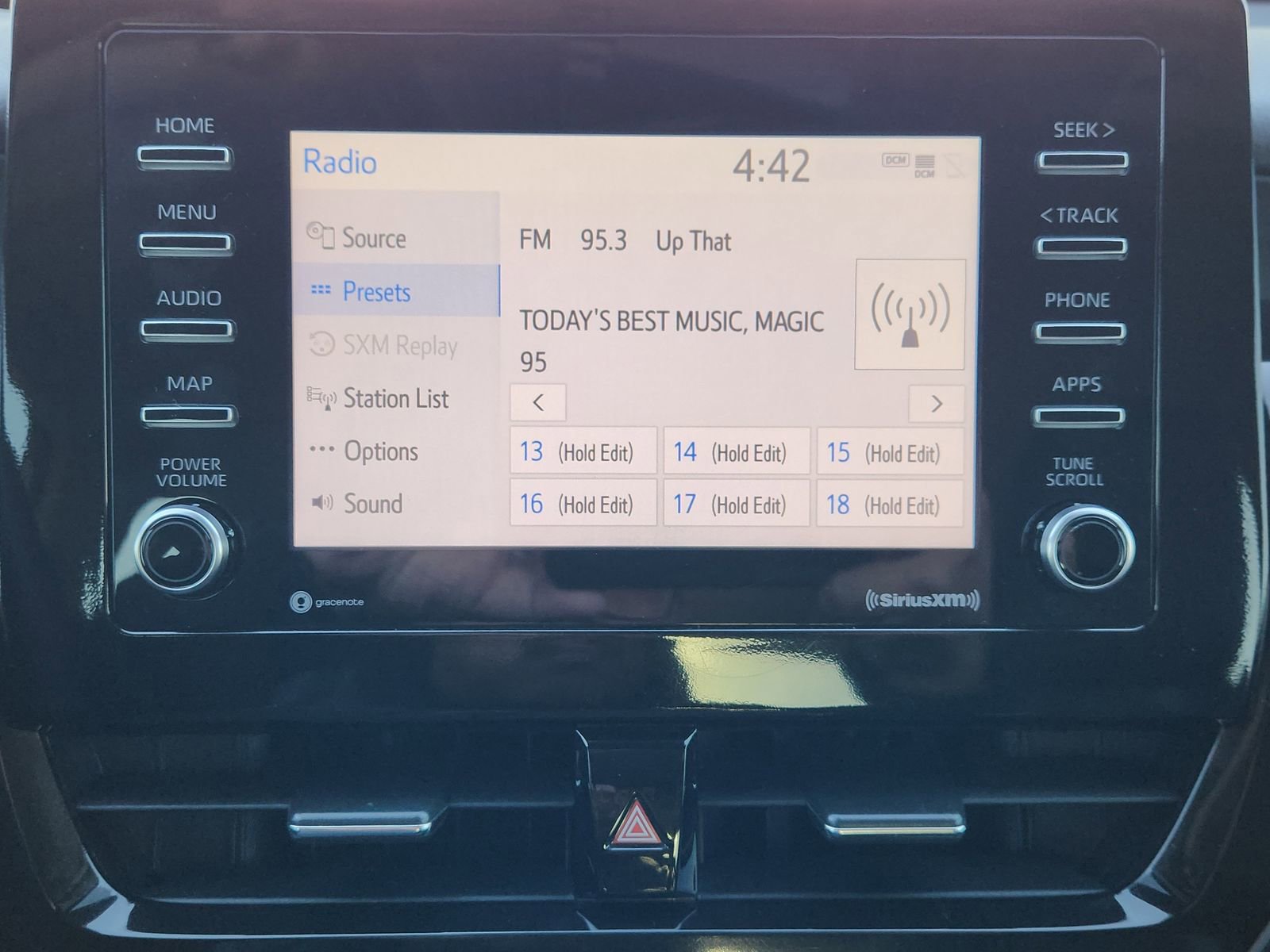 Used 2023 Toyota Camry LE image 20