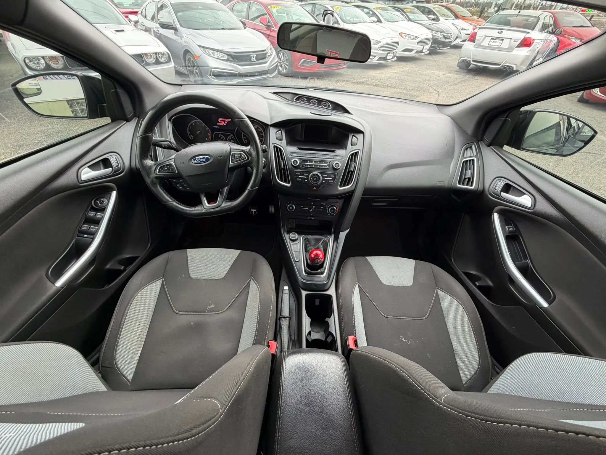 Used 2017 Ford Focus ST image 34