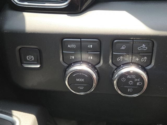 New 2026 GMC Sierra 1500 Denali w/ Technology Package AWD/4WD image 14