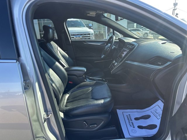 Used 2019 Lincoln MKC Premiere image 7