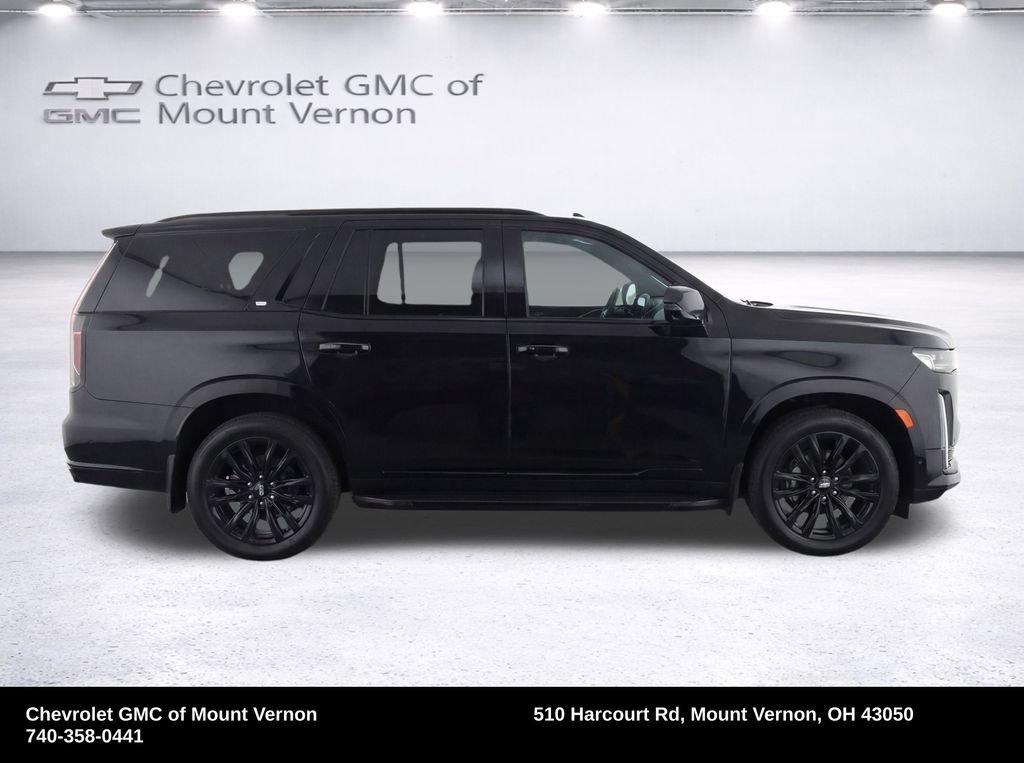 Used 2024 Cadillac Escalade ESV Sport w/ LPO, ONYX Package AWD/4WD image 10