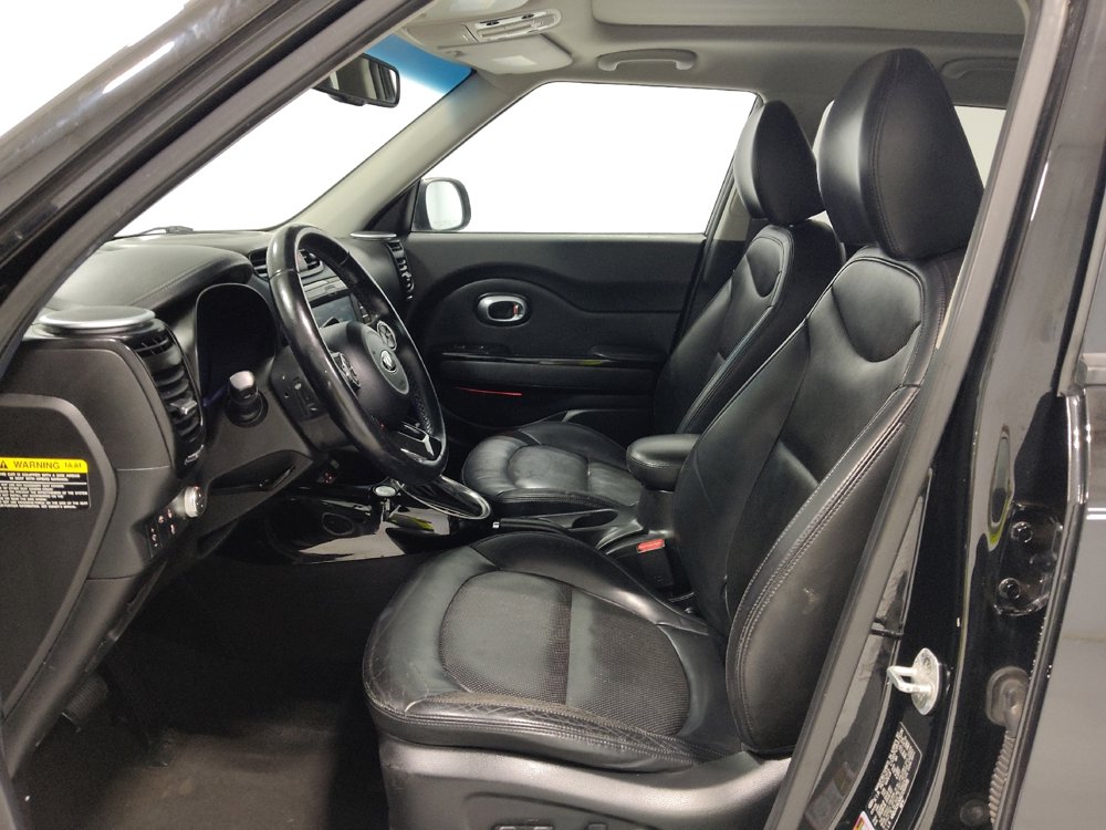 Used 2016 Kia Soul ! w/ Premium Package image 17