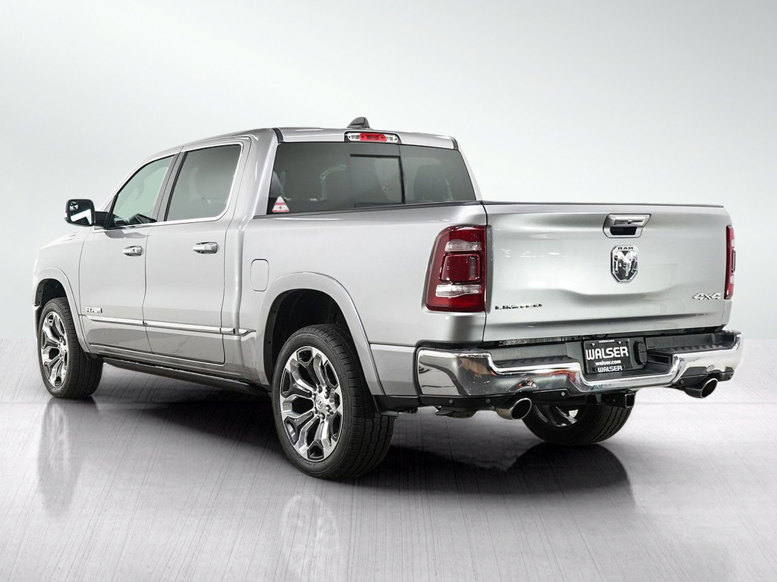 Used 2019 RAM 1500 Limited AWD/4WD image 3