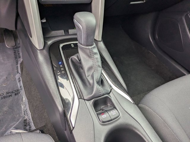 Used 2025 Toyota Corolla Cross LE image 19