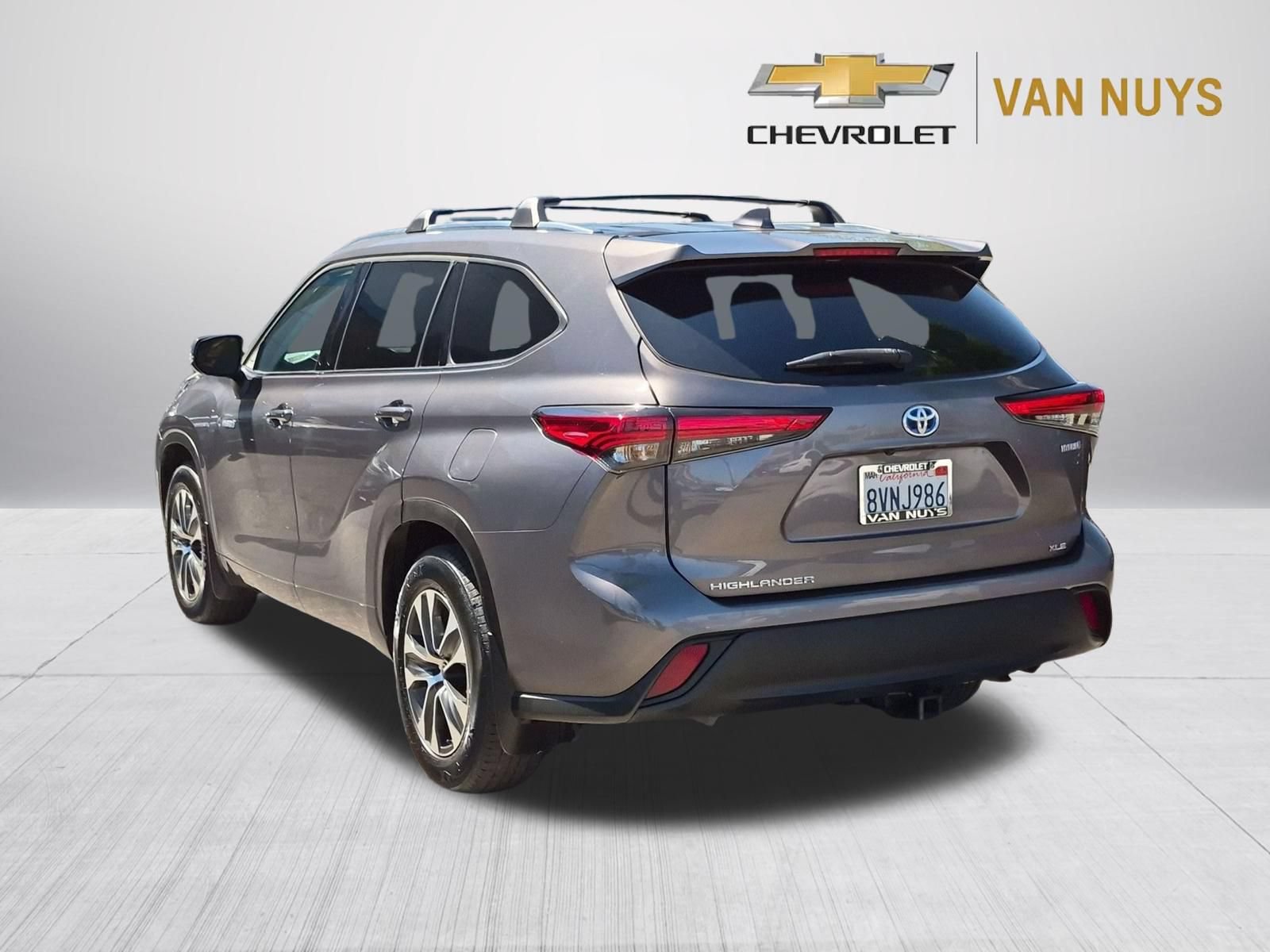 Used 2021 Toyota Highlander XLE FWD image 7