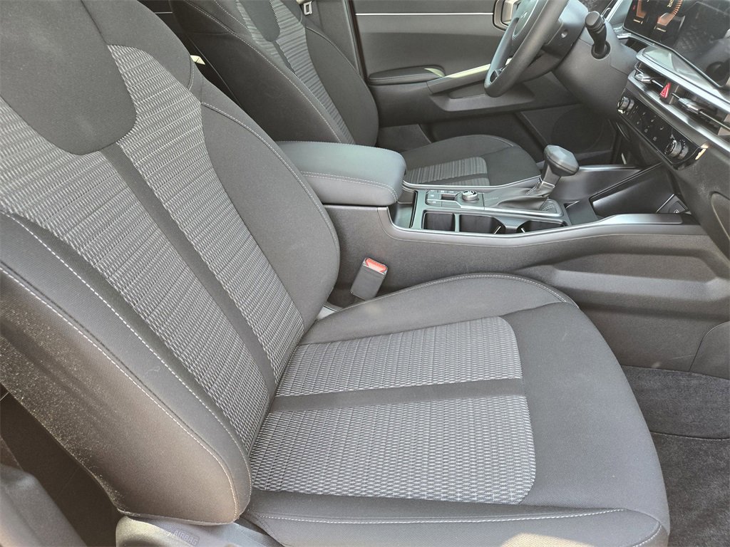New 2025 Kia Sorento LX image 12