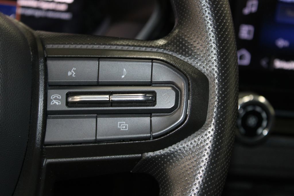 Used 2024 Chevrolet Colorado W/T image 17