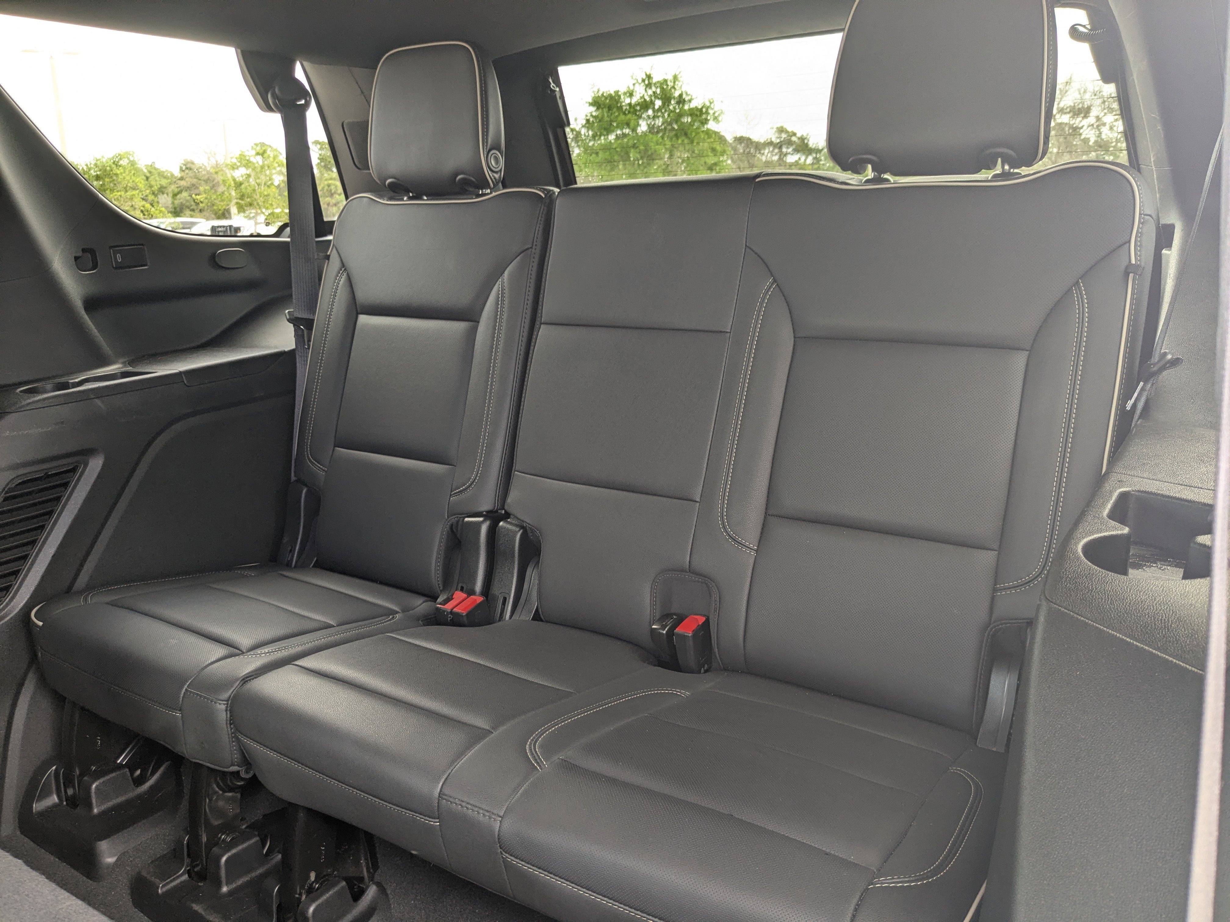 Used 2024 GMC Yukon SLT image 19