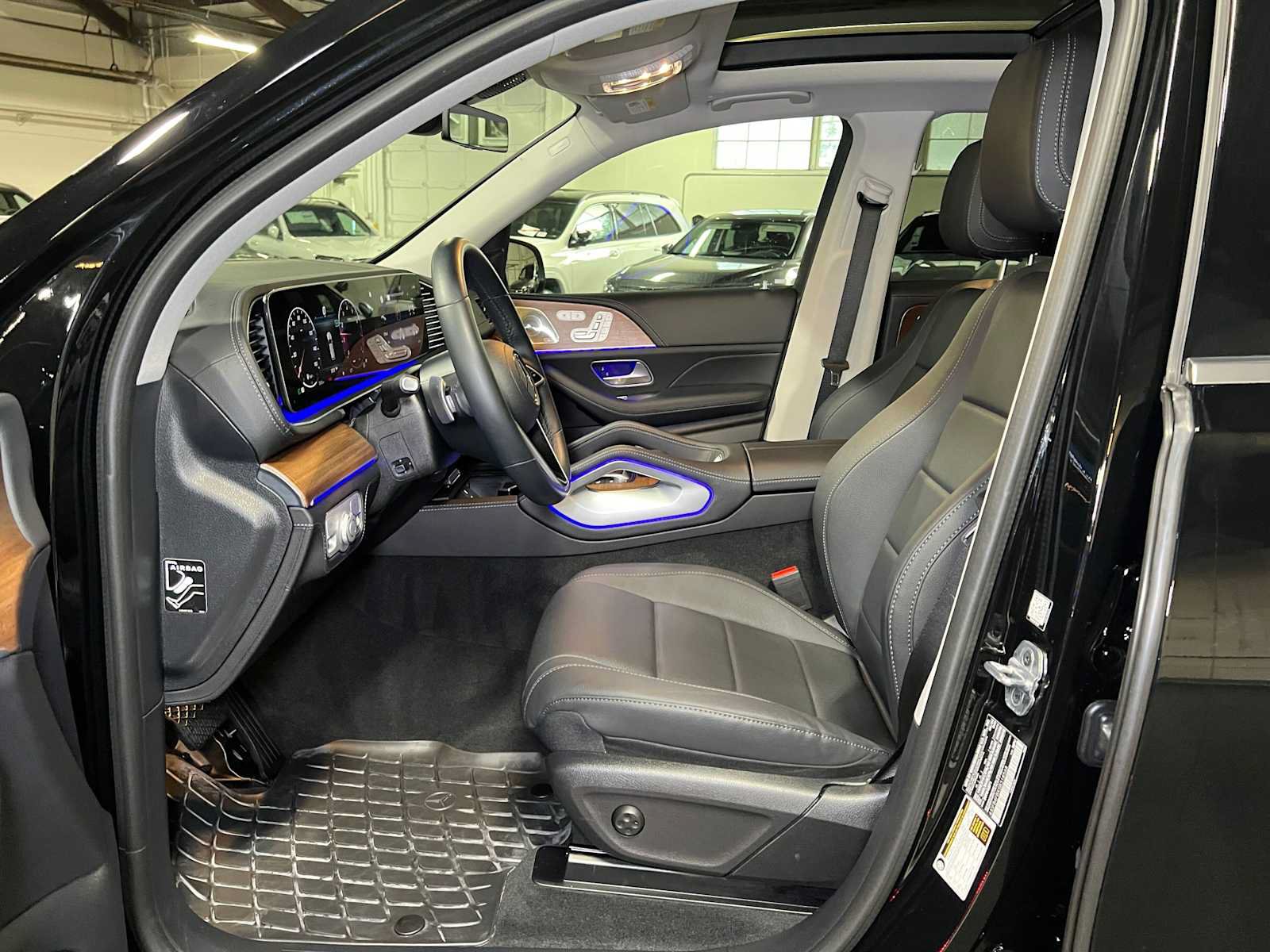 Used 2025 Mercedes-Benz GLE 350 4MATIC image 24
