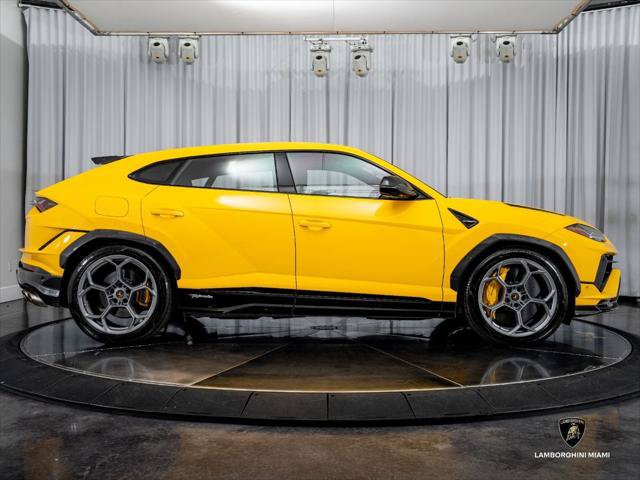 Used 2024 Lamborghini Urus Performante AWD/4WD image 22