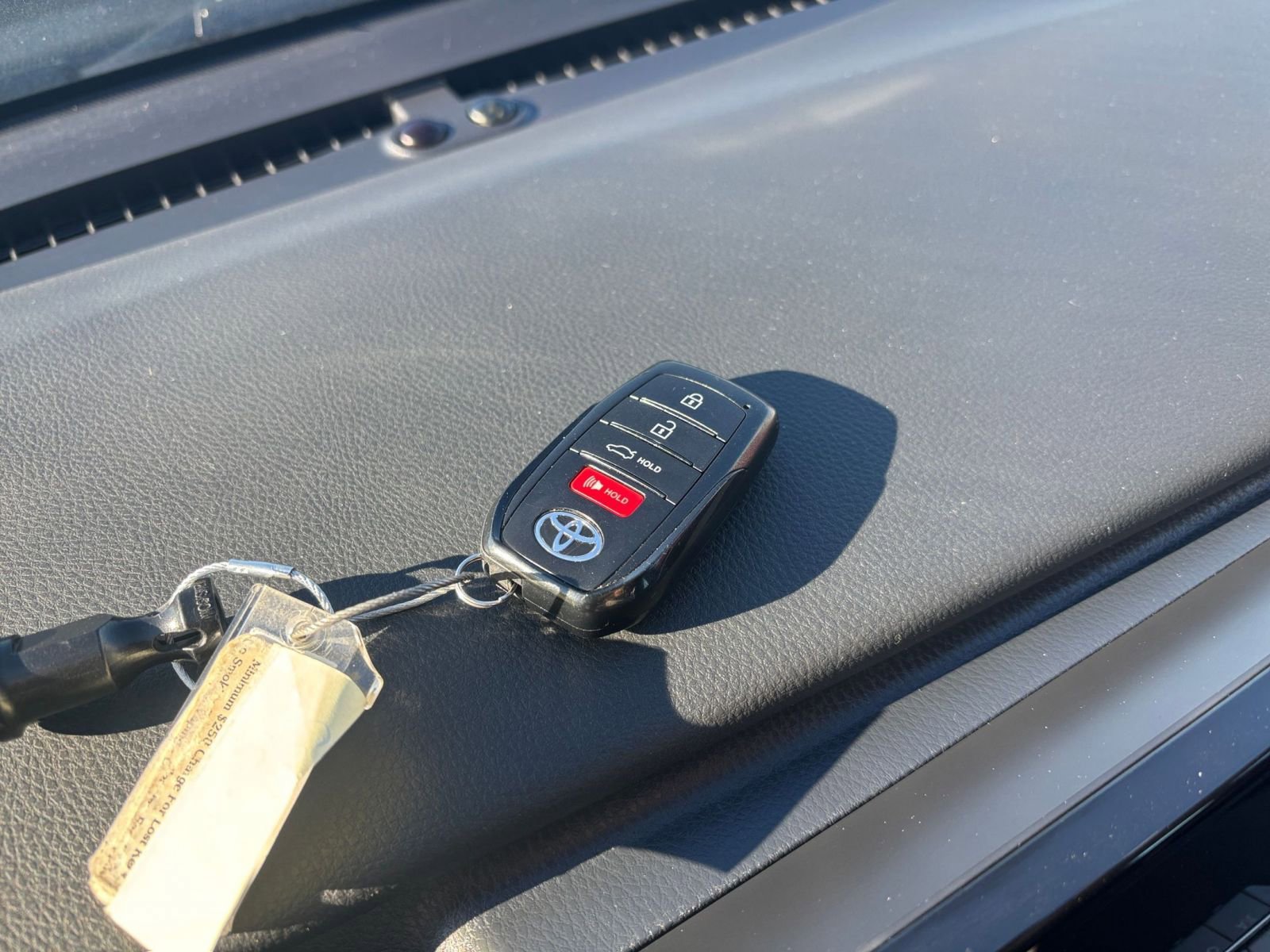 Used 2025 Toyota Camry LE image 18