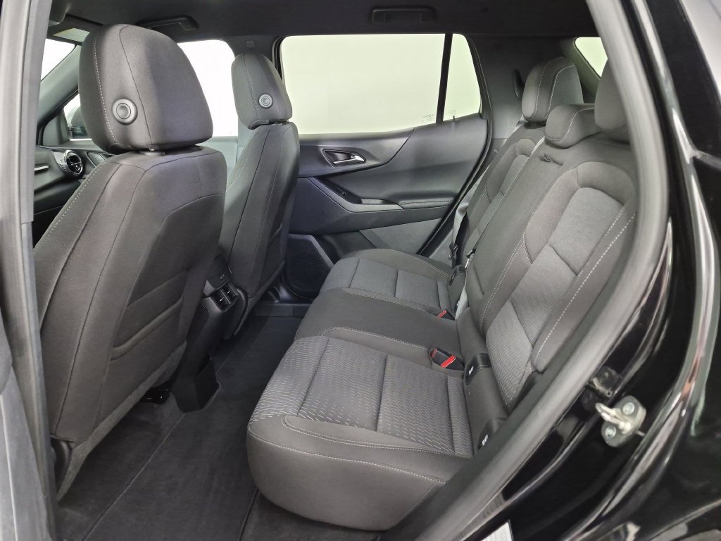 Used 2026 Chevrolet Equinox LT FWD image 30