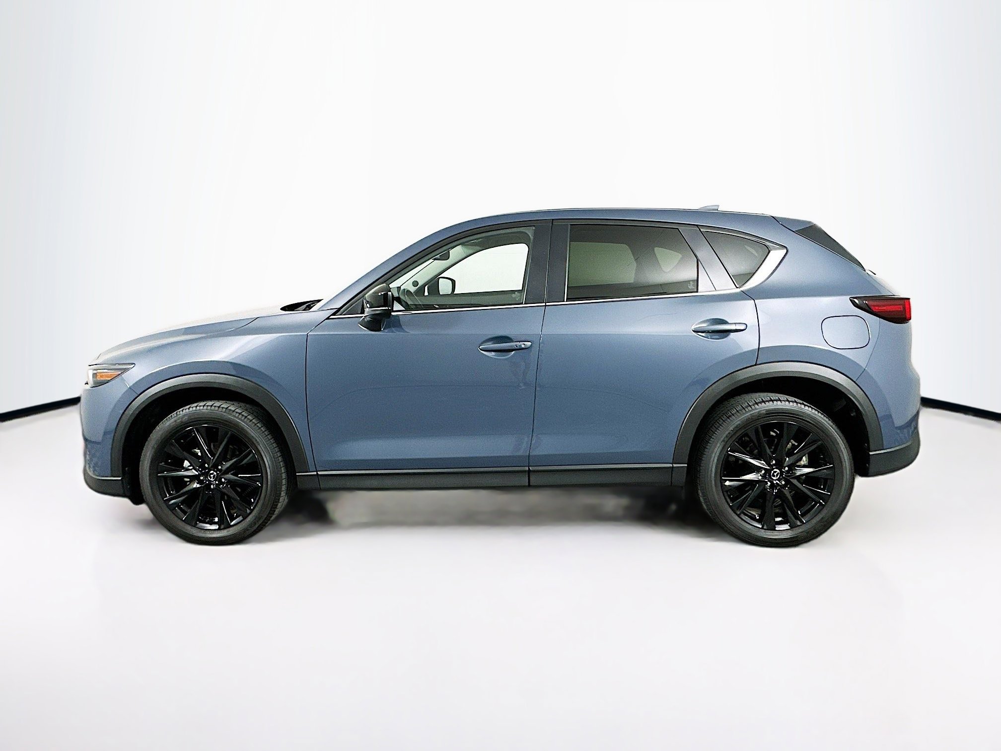 Used 2023 MAZDA CX-5 Carbon Edition image 4