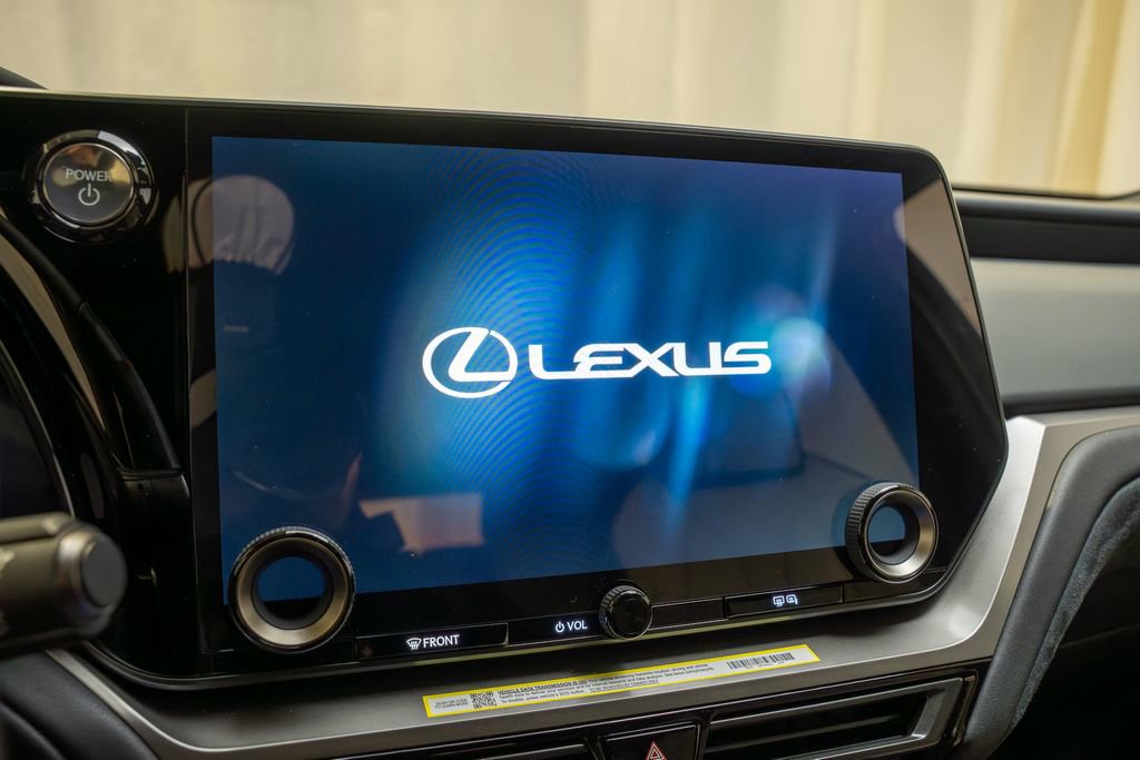 Used 2025 Lexus TX 500h AWD image 15