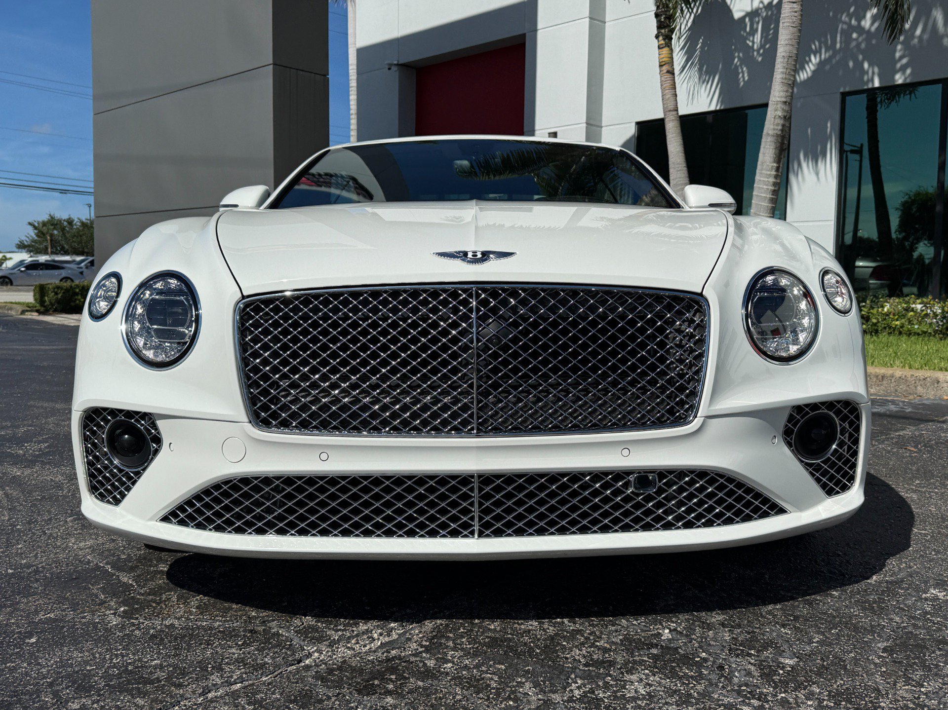 Used 2023 Bentley Continental GT Azure AWD/4WD image 2