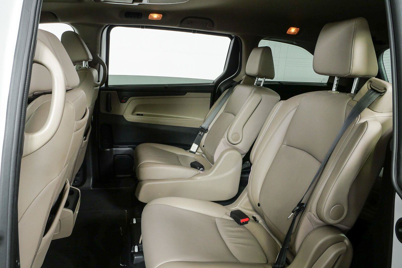 Used 2024 Honda Odyssey Touring image 17