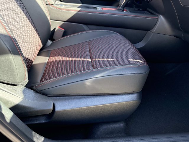 New 2027 Nissan Kicks SR FWD image 14