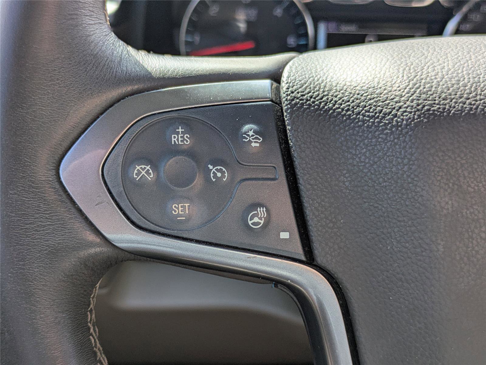 Used 2015 Chevrolet Tahoe LTZ RWD image 33