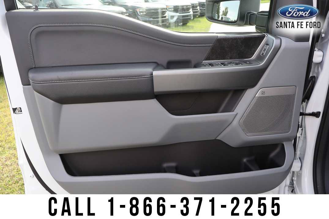 New 2026 Ford F350 XLT w/ XLT Premium Package AWD/4WD image 14