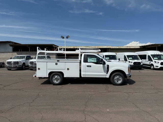 New 2026 Ford F250 XL w/ XL Chrome Package image 2