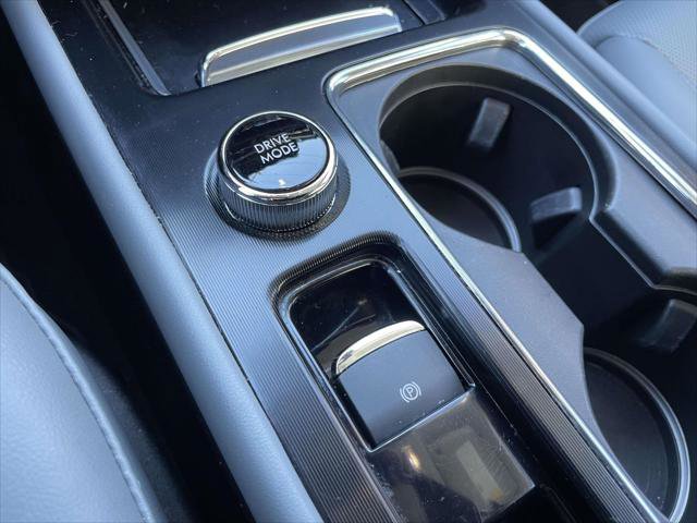 Used 2022 Lincoln Corsair AWD w/ Equipment Group 101A image 30