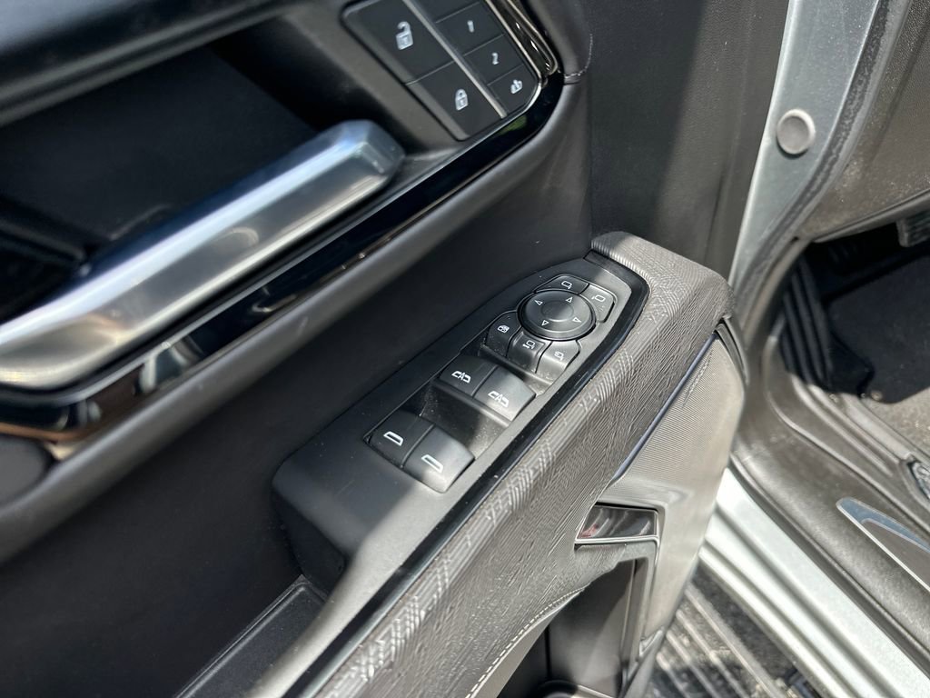 Used 2024 GMC Sierra 2500 AT4X AWD/4WD image 12