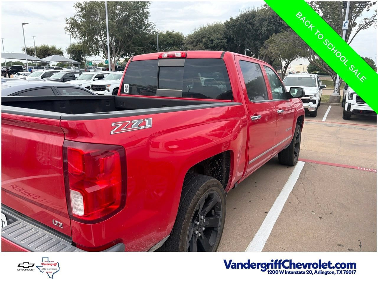 Used 2017 Chevrolet Silverado 1500 LTZ Z71 w/ LTZ Plus Package AWD/4WD image 10