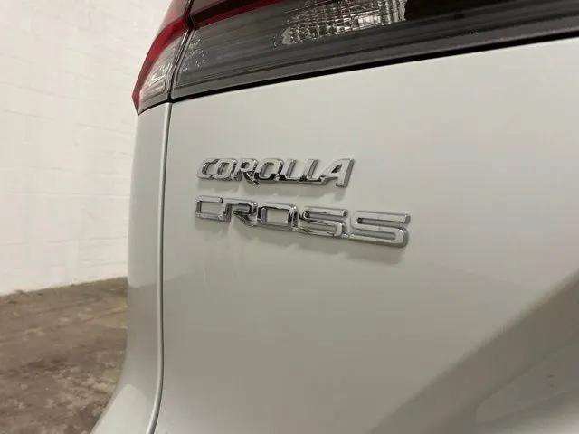 Used 2024 Toyota Corolla Cross L FWD image 97