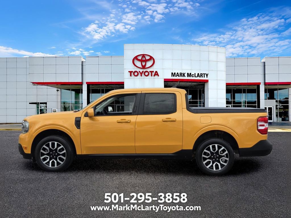 Used 2022 Ford Maverick Lariat w/ Lariat Luxury Package FWD image 2