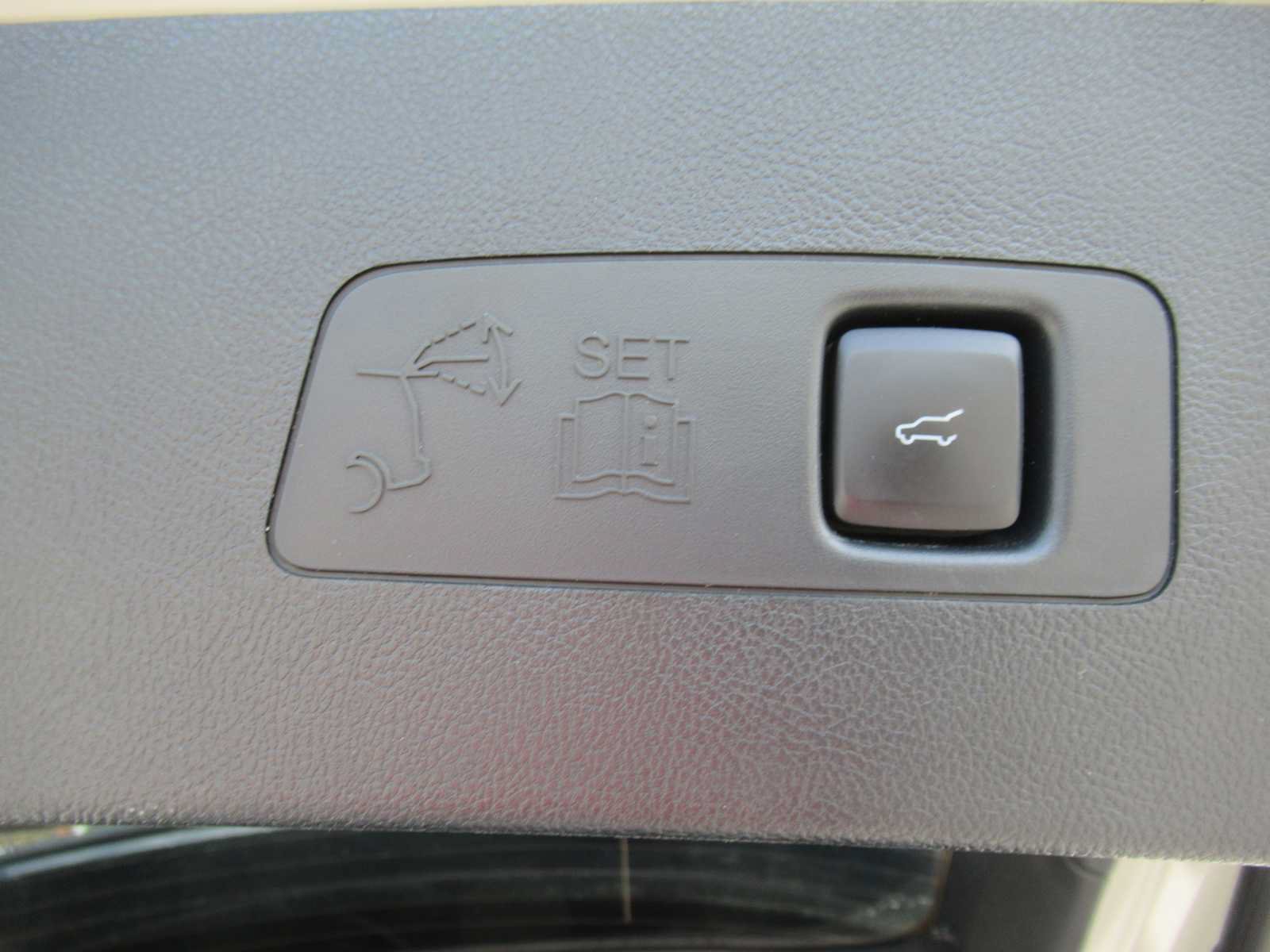 Used 2022 Lincoln Corsair FWD image 21