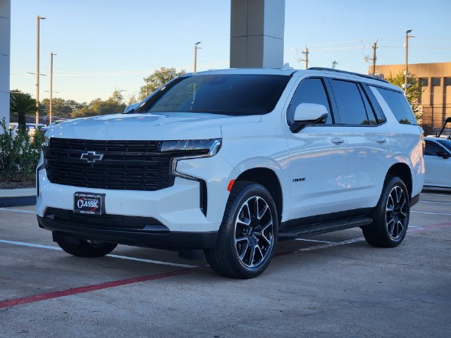Used 2024 Chevrolet Tahoe RST w/ Luxury Package RWD image 3