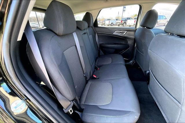 Used 2024 Kia Sportage LX image 20