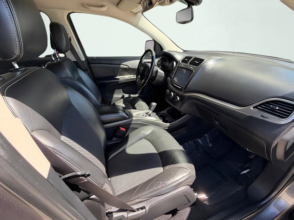 Used 2015 Dodge Journey Crossroad w/ Flexible Seating Group AWD/4WD image 31