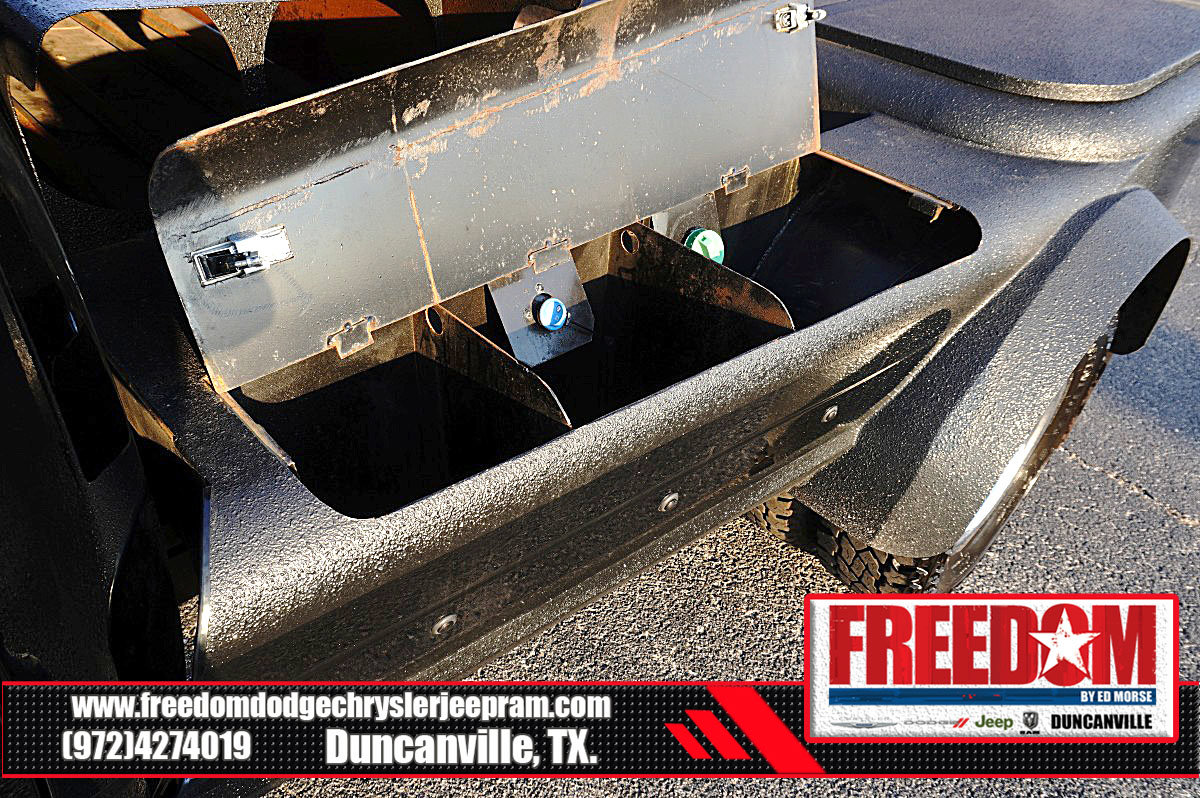 Used 2024 RAM 3500 Tradesman w/ Chrome Appearance Group AWD/4WD image 46