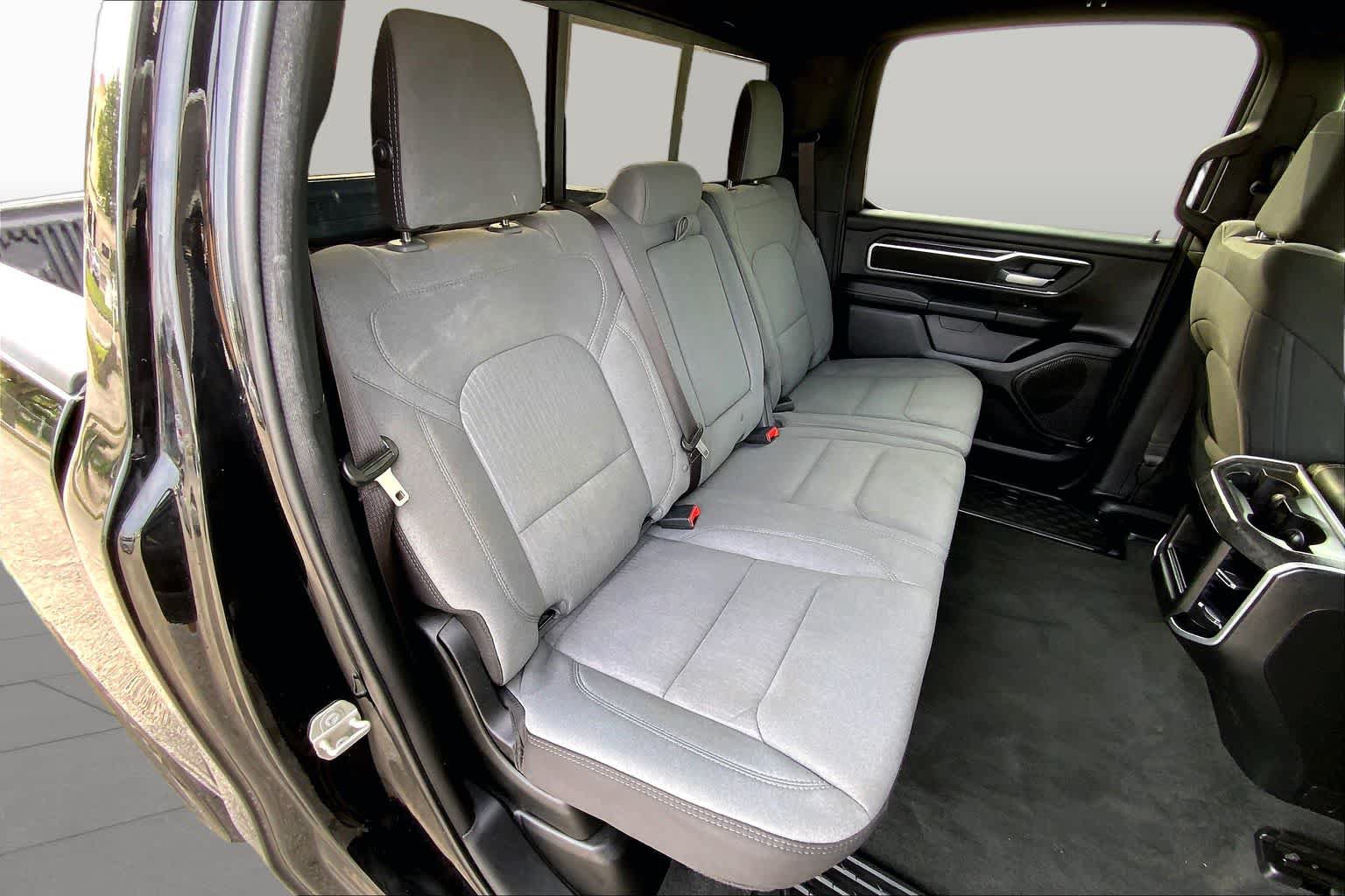 Used 2023 RAM 1500 Big Horn AWD/4WD image 38