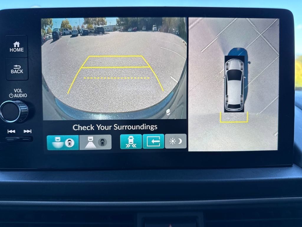 Used 2025 Honda Pilot Black Edition image 20