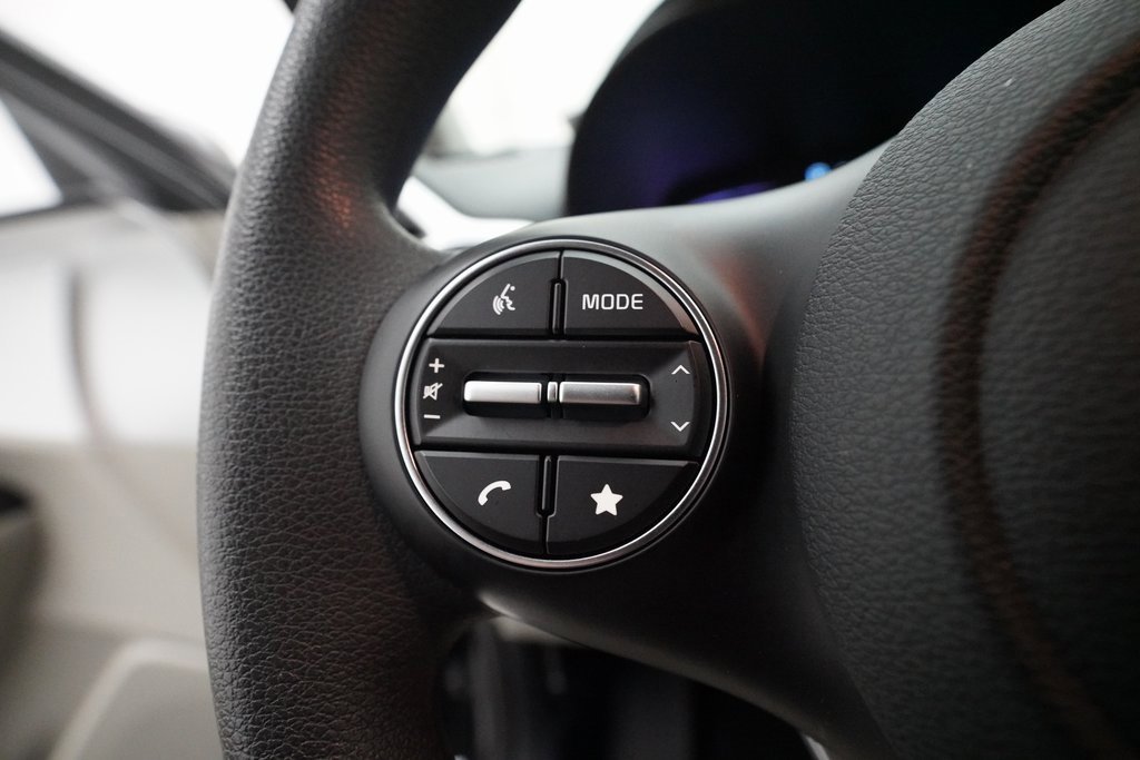 Used 2023 Kia Soul LX w/ LX Technology Package image 17