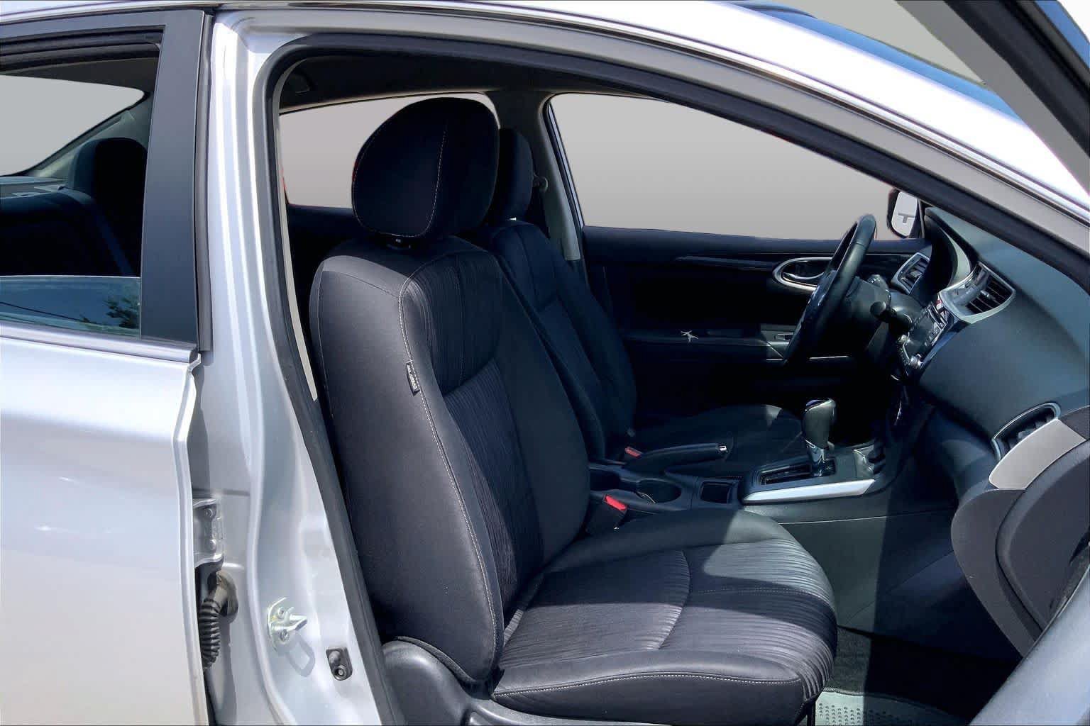 Used 2018 Nissan Sentra SV FWD image 8