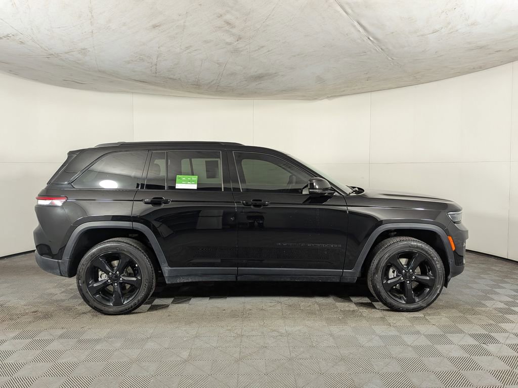 Certified 2022 Jeep Grand Cherokee Altitude image 7