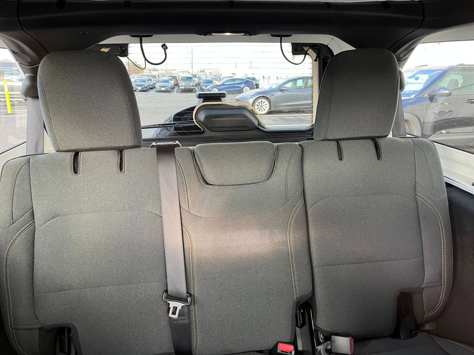 Used 2025 Jeep Wrangler Sport S image 37