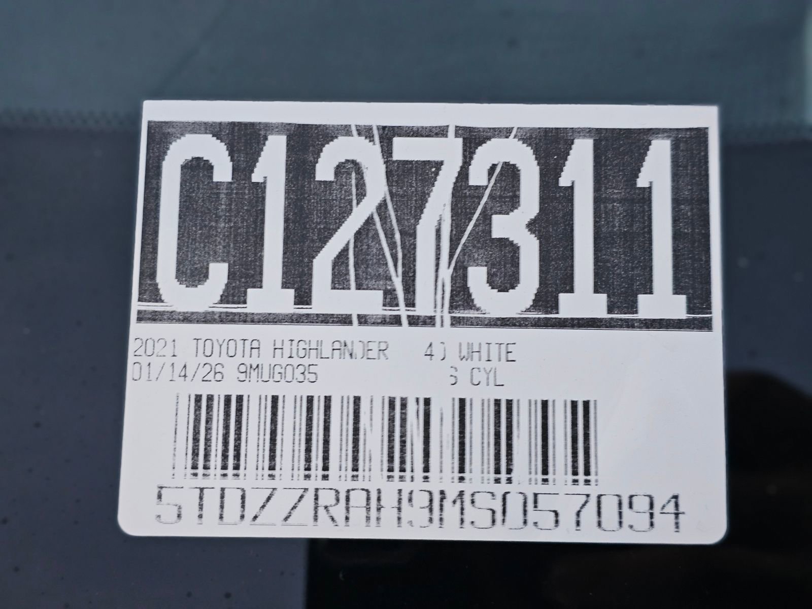 Used 2021 Toyota Highlander LE image 10