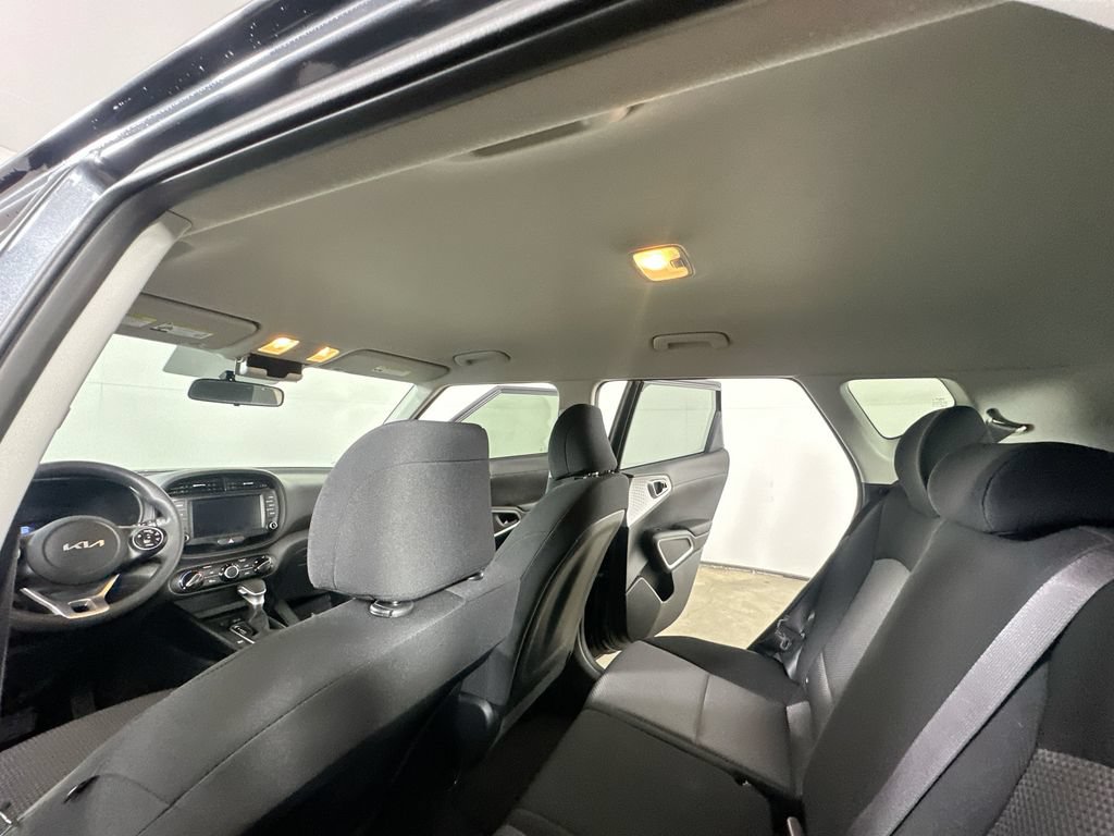 Used 2022 Kia Soul LX FWD image 14