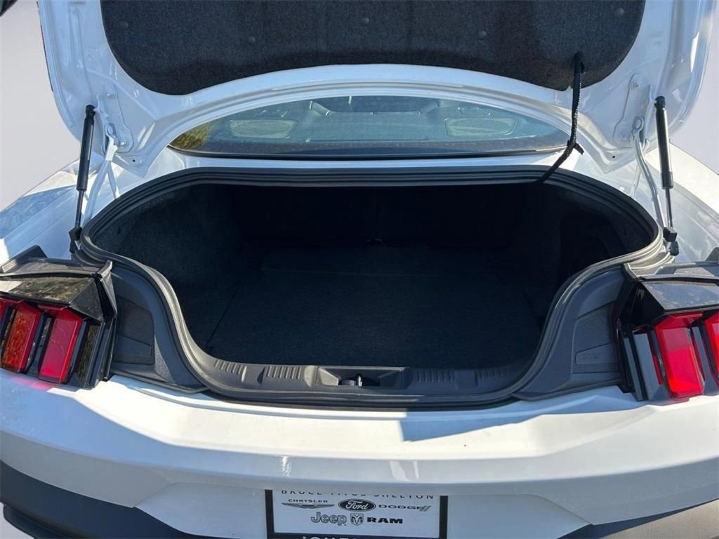 New 2025 Ford Mustang Dark Horse image 19