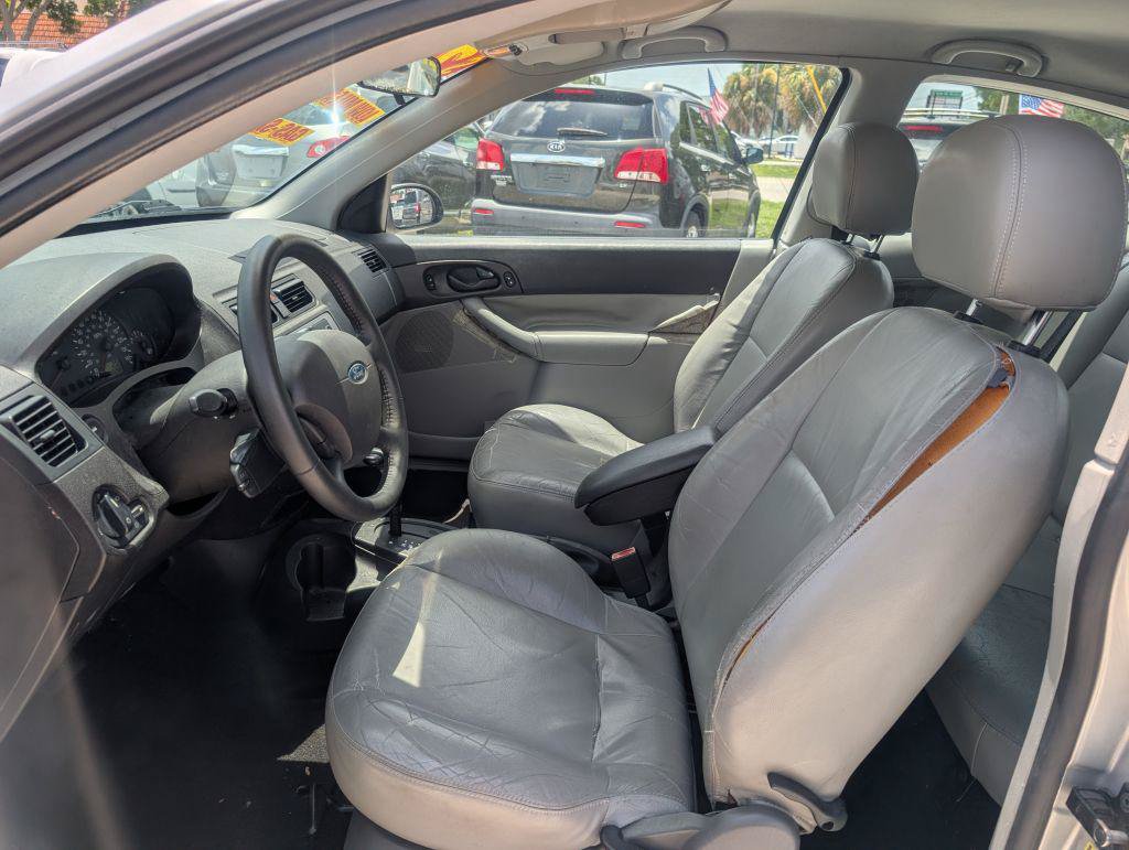 Used 2007 Ford Focus SES FWD image 9