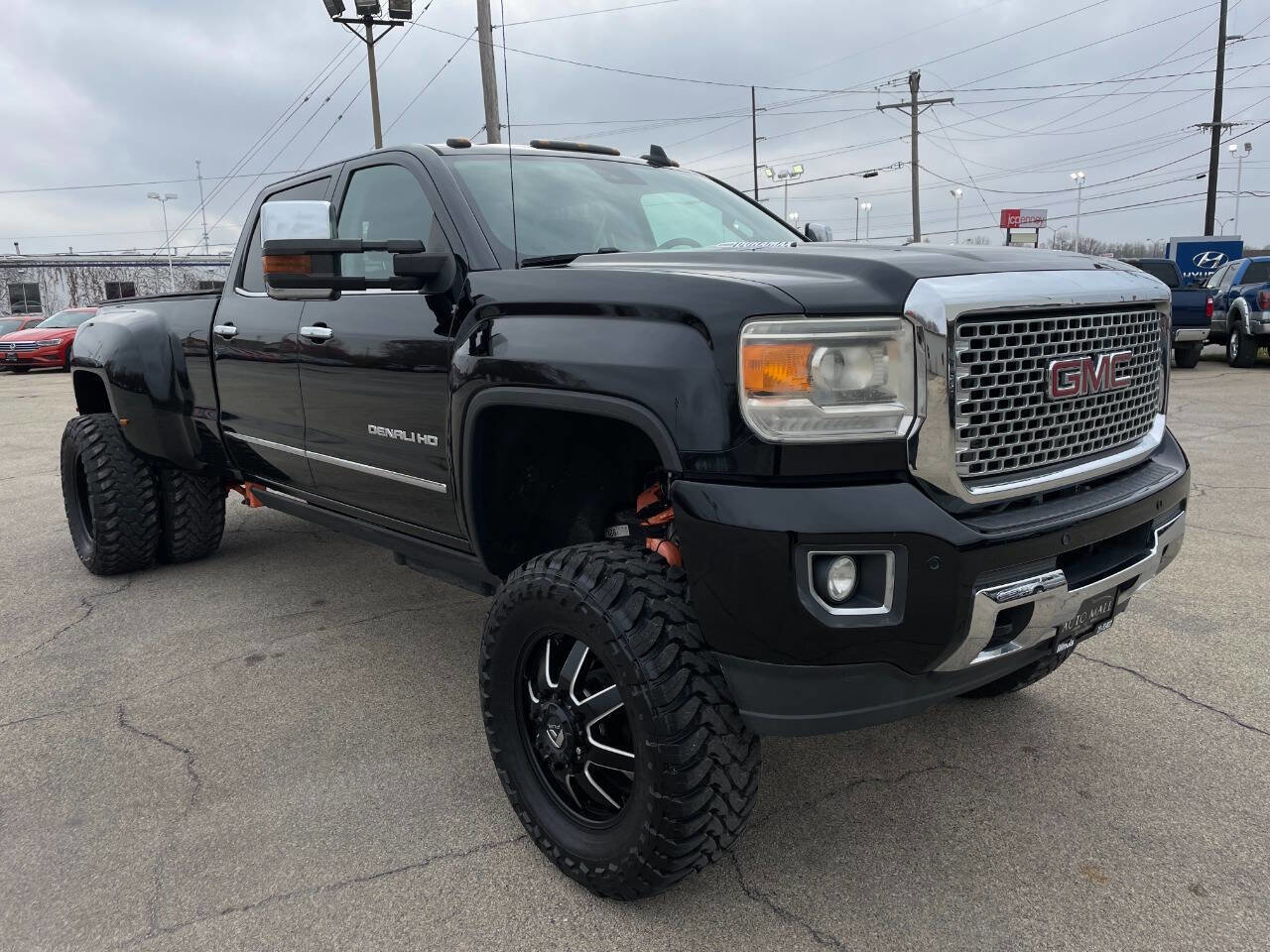 Used 2016 GMC Sierra 3500 Denali w/ Duramax Plus Package image 8