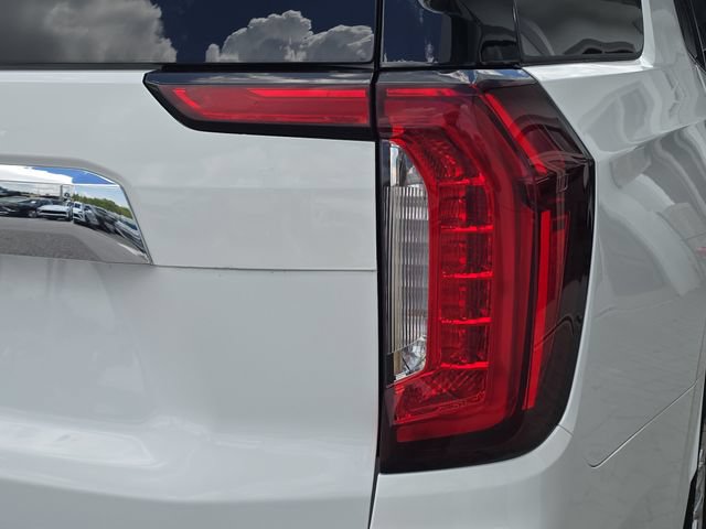 Certified 2024 GMC Yukon SLT AWD/4WD image 8