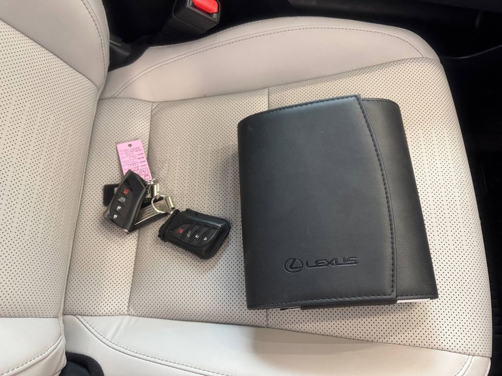 Used 2025 Lexus TX 350 AWD w/ Technology Package image 27